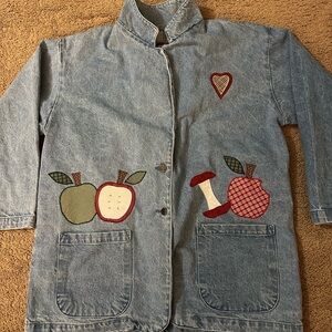 SunBelt Apple Patch Denim Jacket Size Large Cardigan 2 Button Embroider Blazer